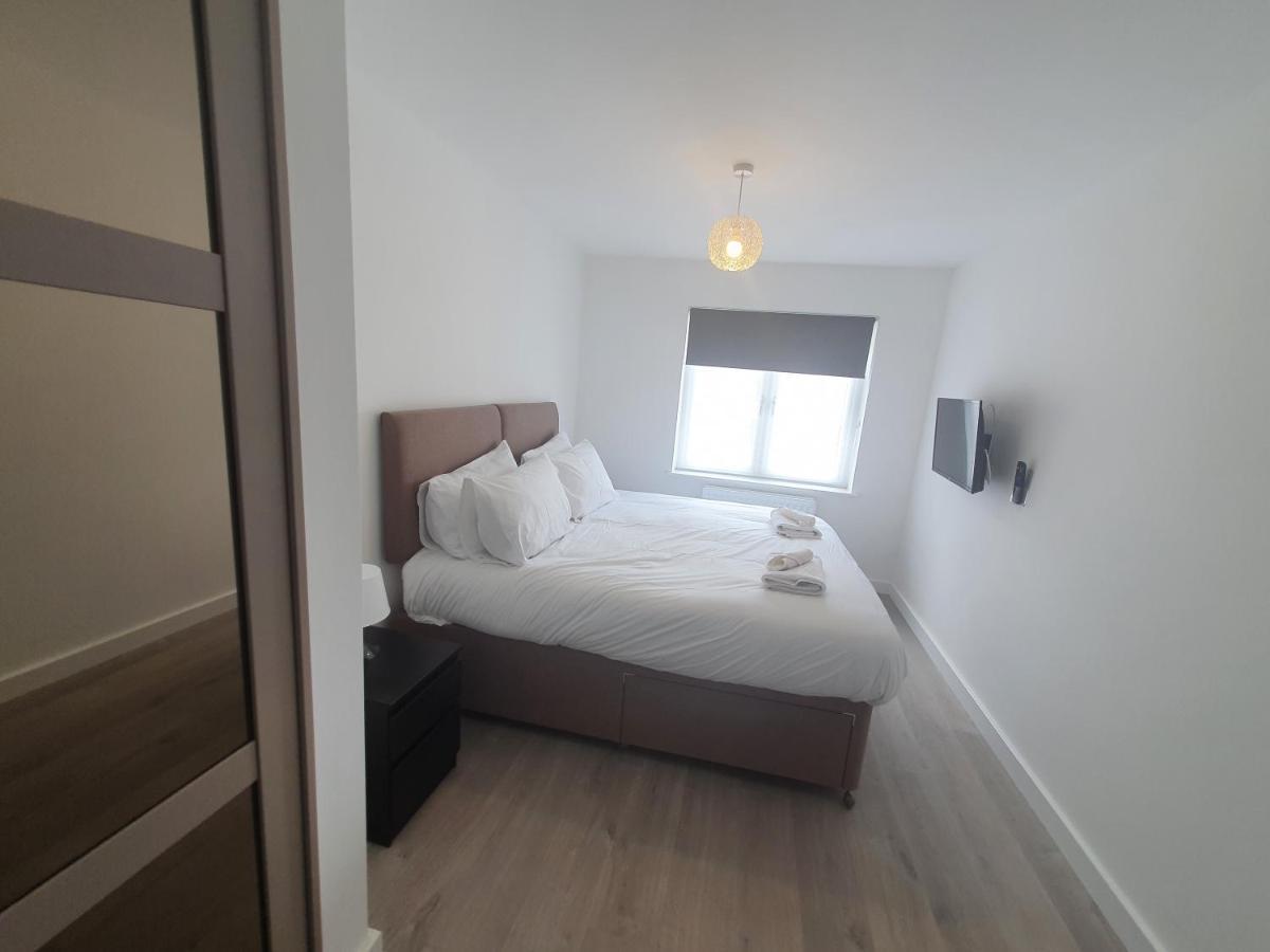 Lovely Home Close To City Center & Rail Station Chesterfield Bagian luar foto