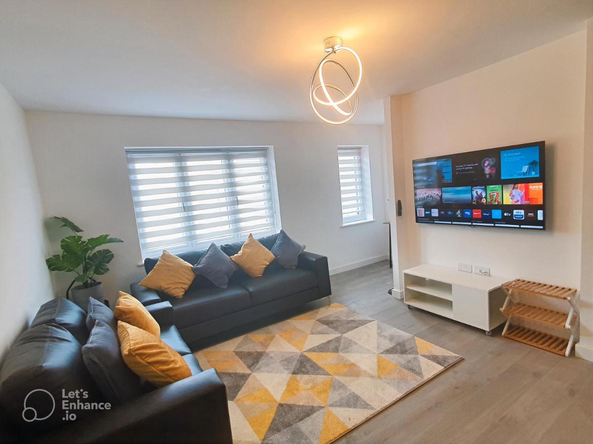 Lovely Home Close To City Center & Rail Station Chesterfield Bagian luar foto